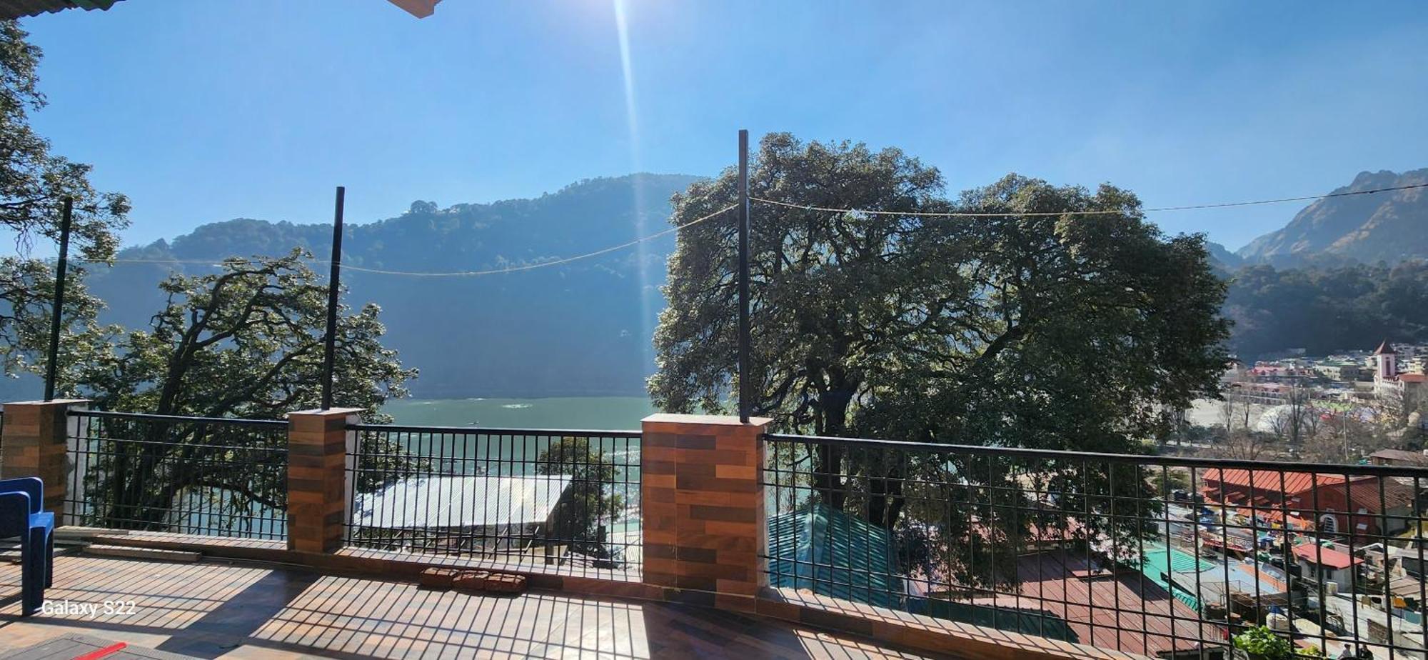 Eira Stay Nainital Exteriör bild